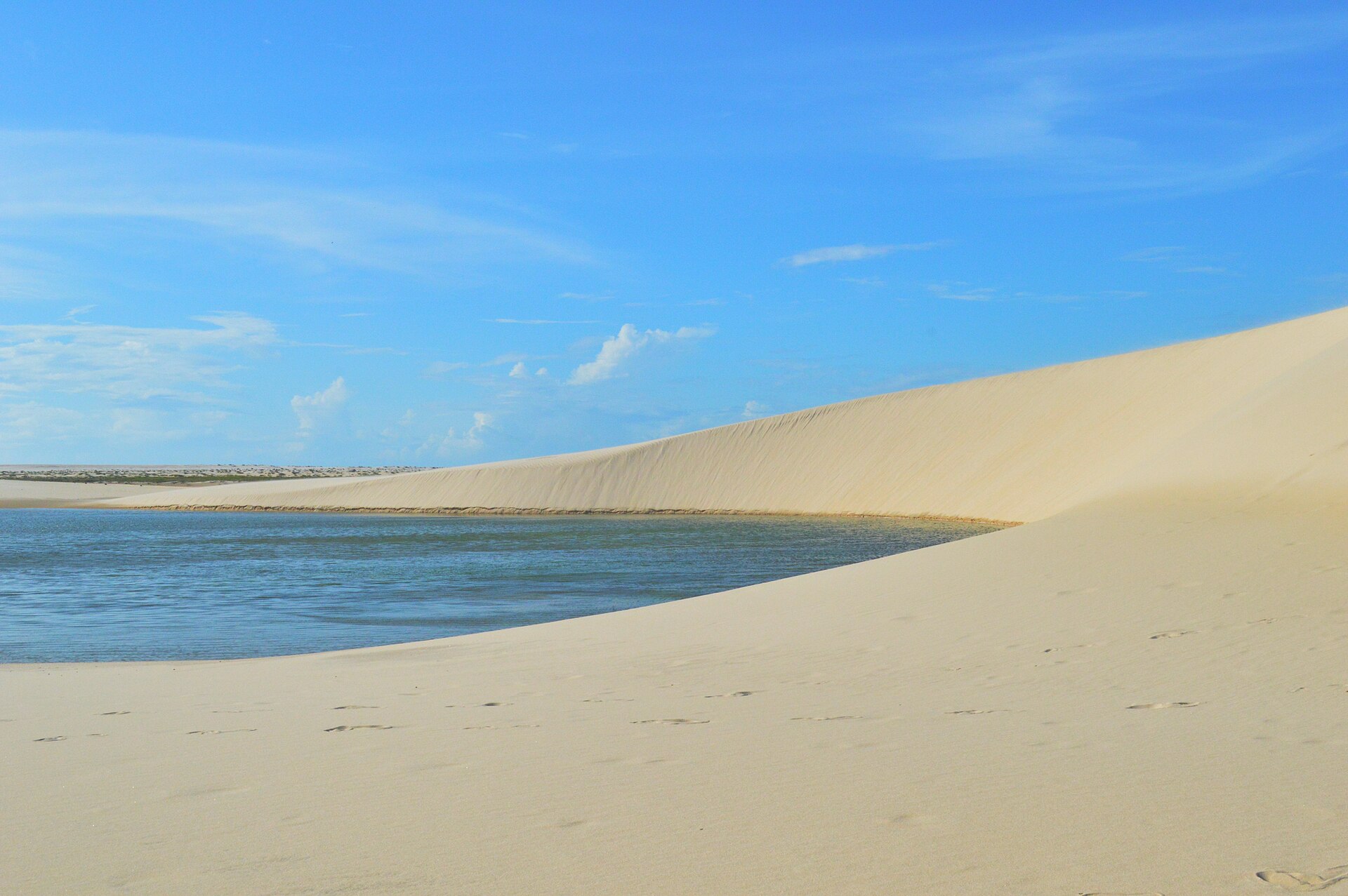 Dunas e lagoa em Atins
